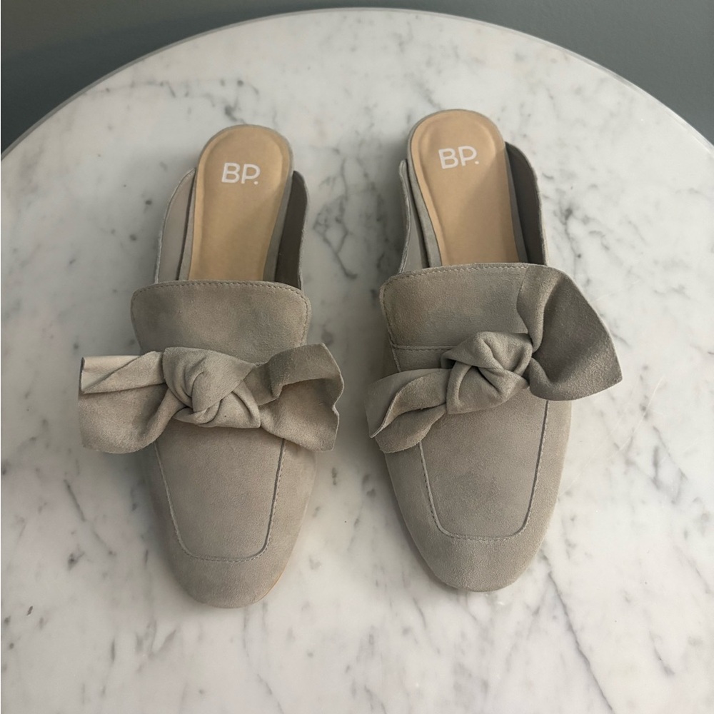 BP Maddy Gray Suede Mules with Bow Size 7.5